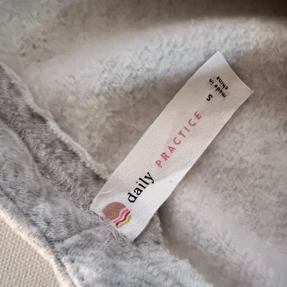 RARE Daily Practice by Anthropologie Cutout Tunic Sweater Gray Small EUC - Picture 7 of 7